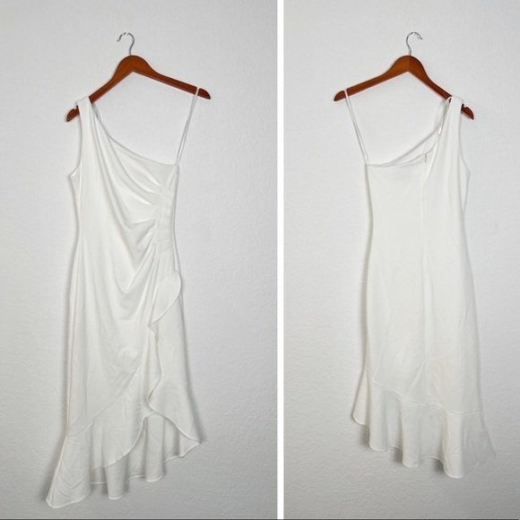 AQUA Off the Shoulder Crepe Cocktail Dress - Picture 2 of 9